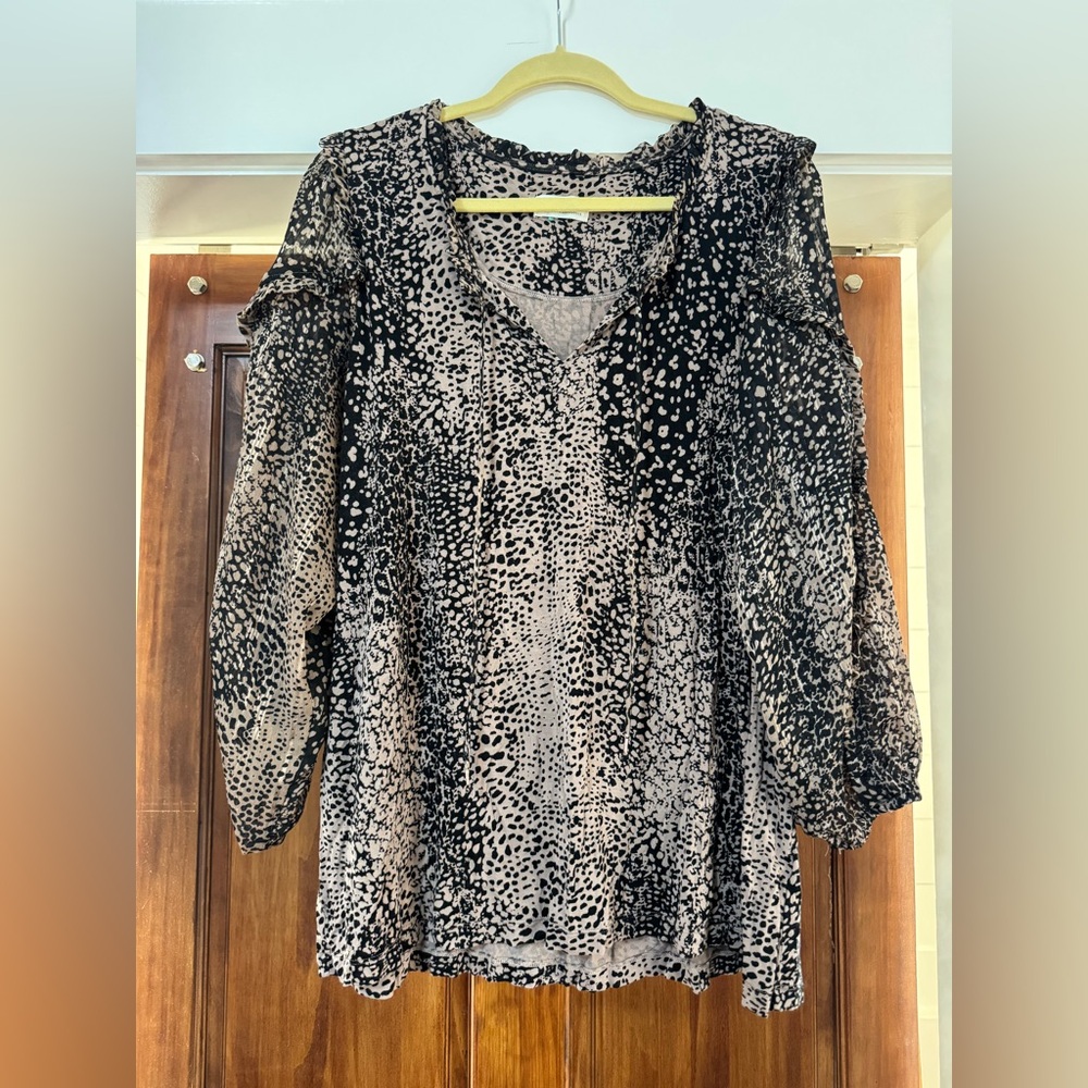 Anthropologie Black and Tan Textured Blouse
